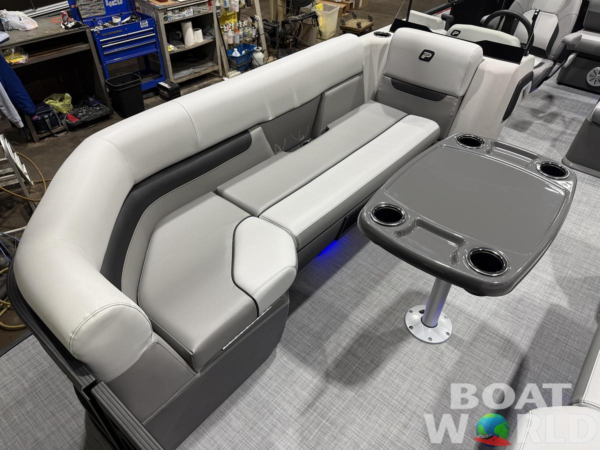 2026 Princecraft Vectra 23 RL Dinette Swingback Pontoon 