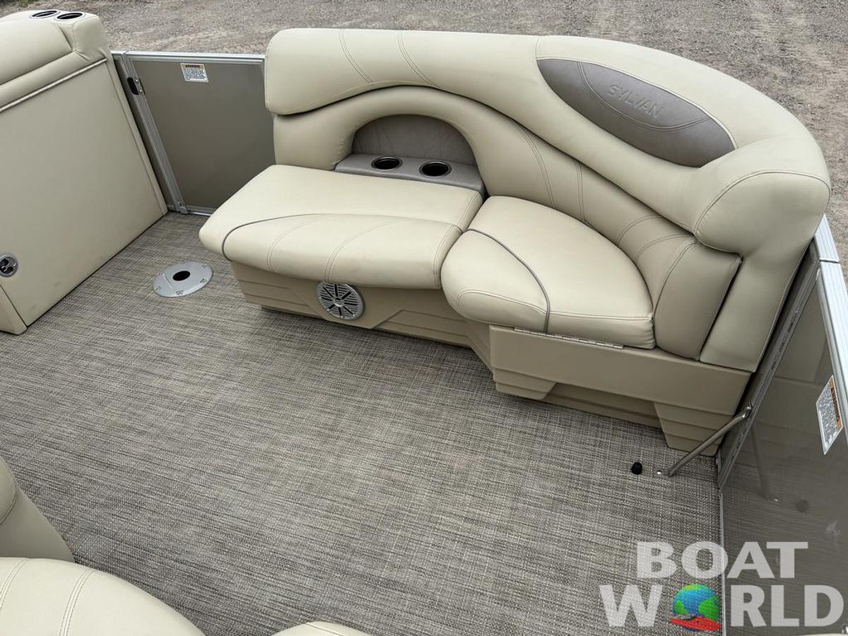 Used 2017 Sylvan 820 Cruise-n-Fish Pontoon