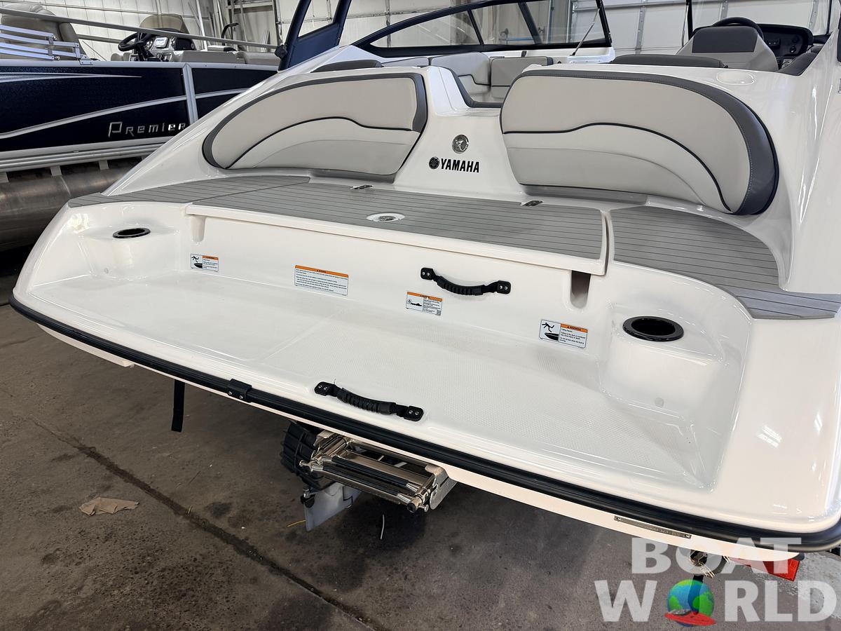 Used 2023 Yamaha AR 190