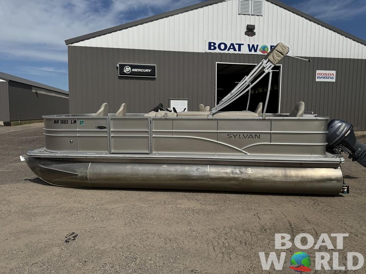 Used 2016 Sylvan 820 4-PT Pontoon