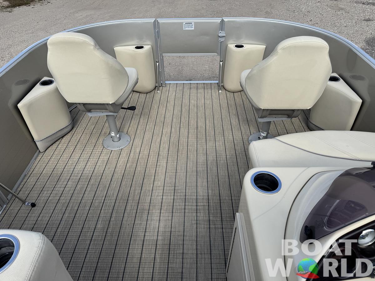 Used 2018 Sylvan Mirage 820 4-PT Pontoon