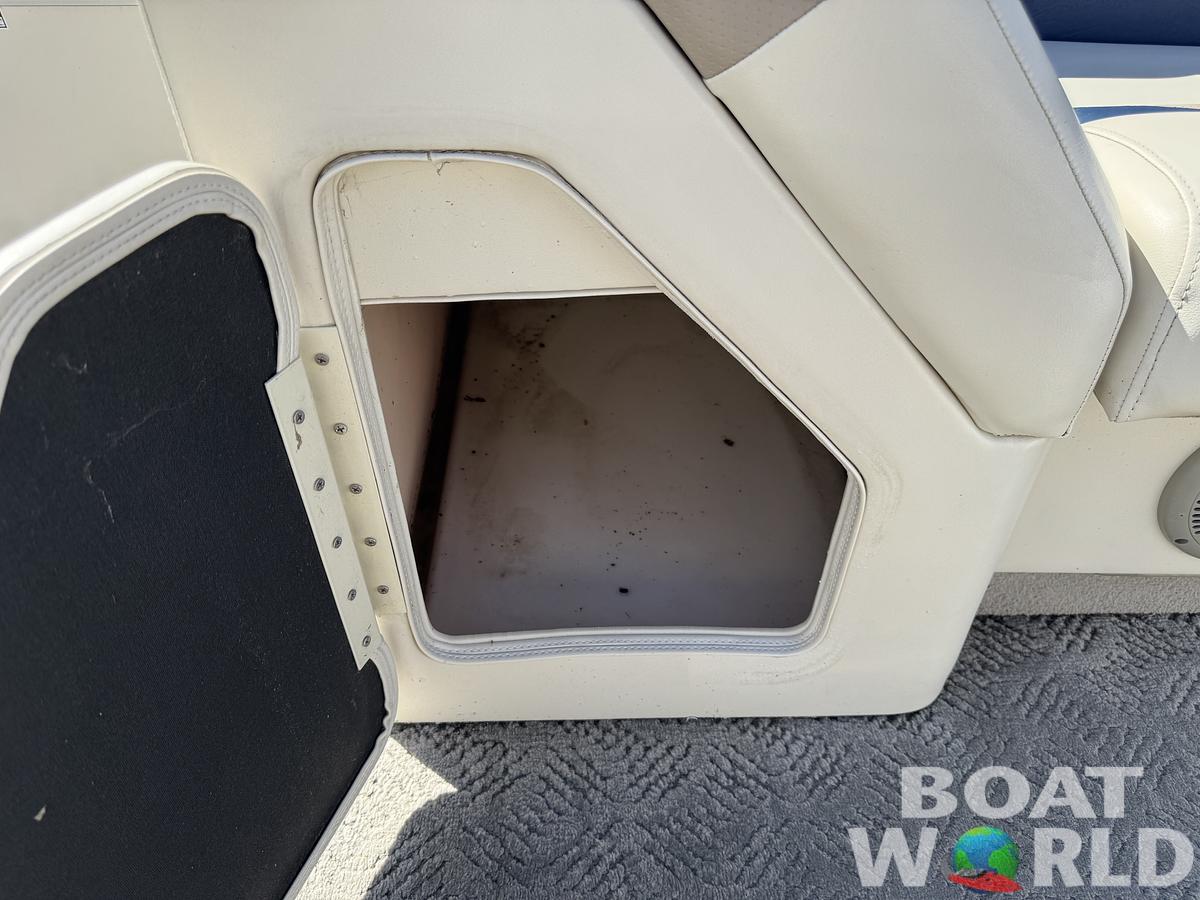 Used 2004 Fisher 220 Freedom Pontoon