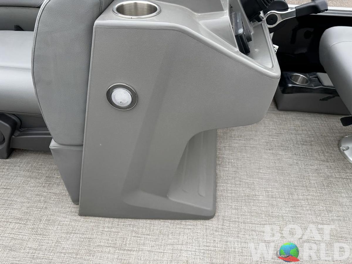 Used 2021 Tahoe Pontoons SLT 18' Quad Lounge & Honda 60HP 4-Stroke EFI