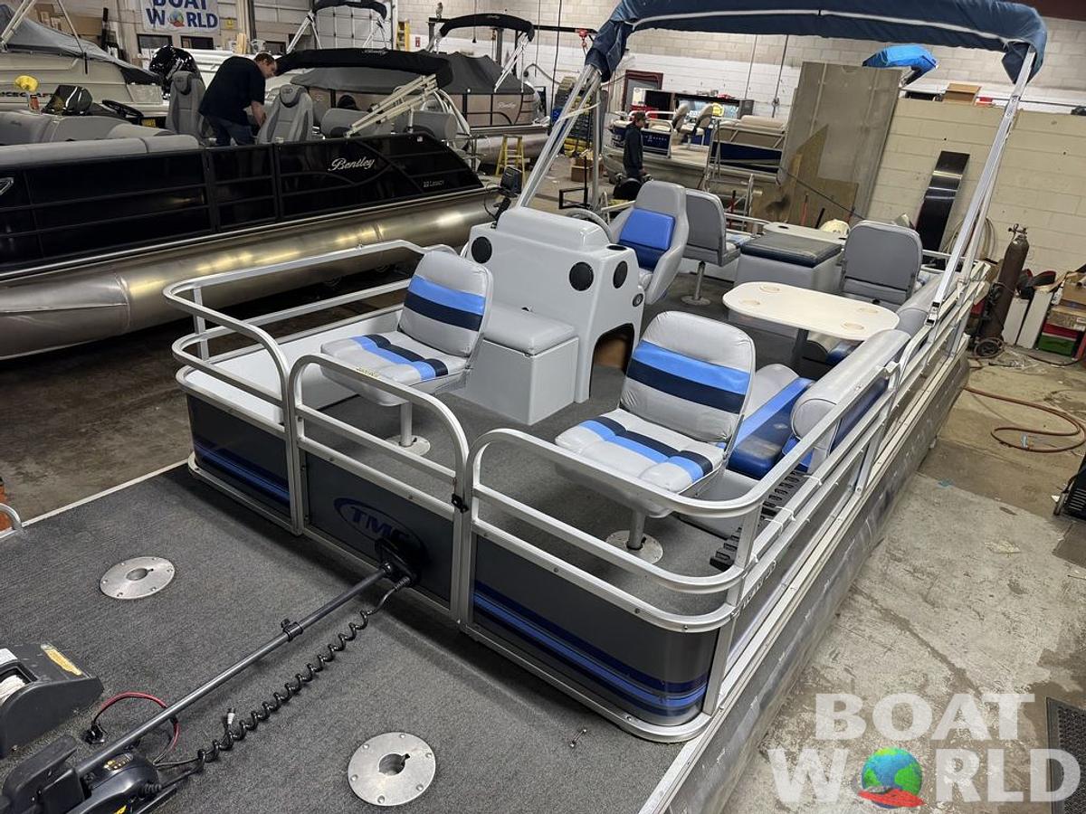 Used 2002 TMC 2200 FM Pontoon