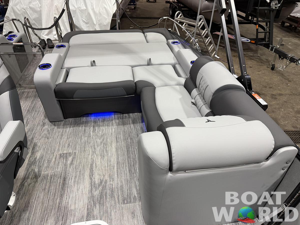 2026 Tahoe Pontoons Cascade 2385 Swingback (VRB) Tritoon