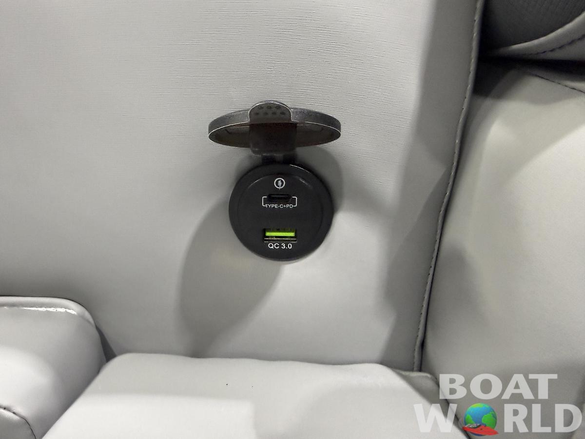 2026 Tahoe LTZ 2385 Swingback (VRB) Pontoon $38995