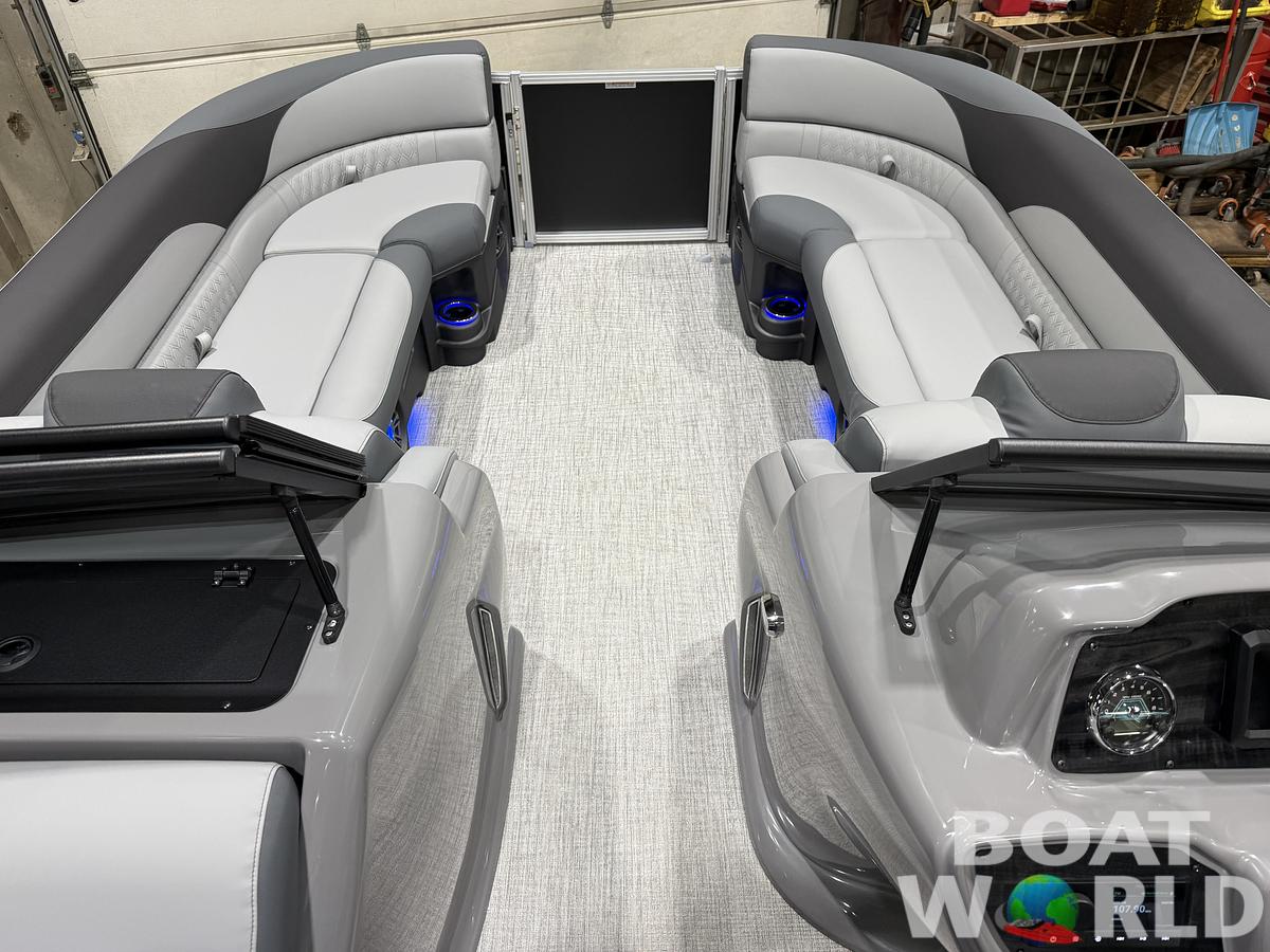 2026 Tahoe Pontoons LTZ 2385 Elite Windshield Tritoon