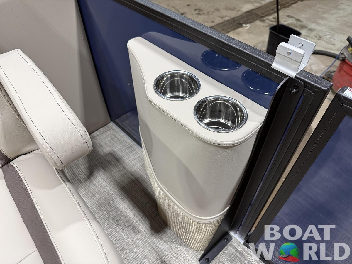 2026 Bentley Legacy 220 Navigator Quad Lounge Pontoon $36995