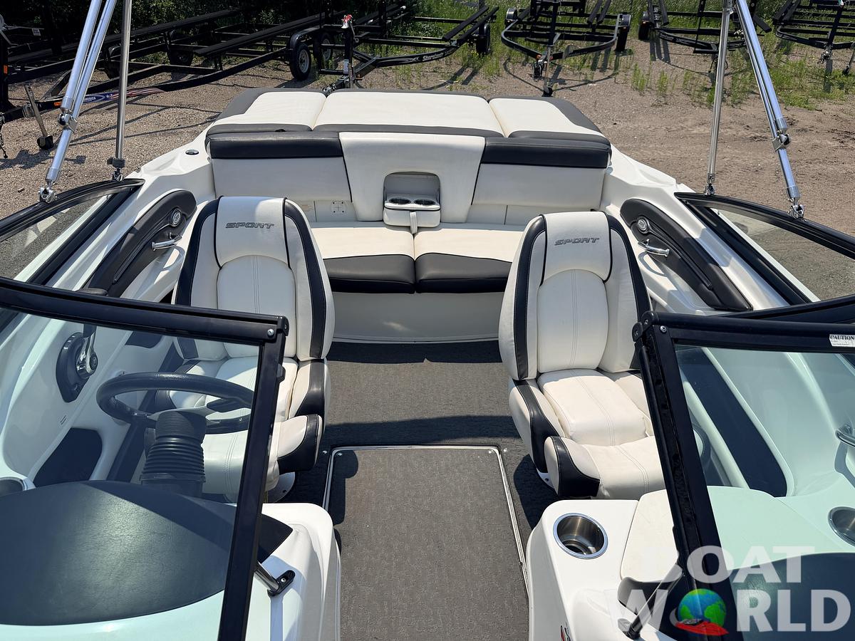 Used 2012 Sea Ray 205 Sport & 220HP 4.3L Mercruiser MPI with Tandem Axle Trailer -$15,995