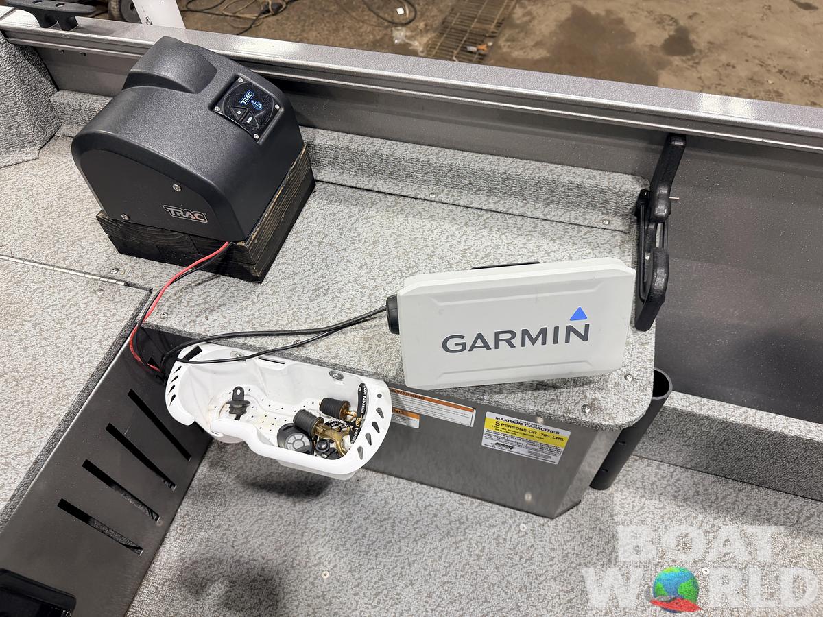 Used 2021 Crestliner 1650 Discovery Aluminum Fishing Boat - $13,995