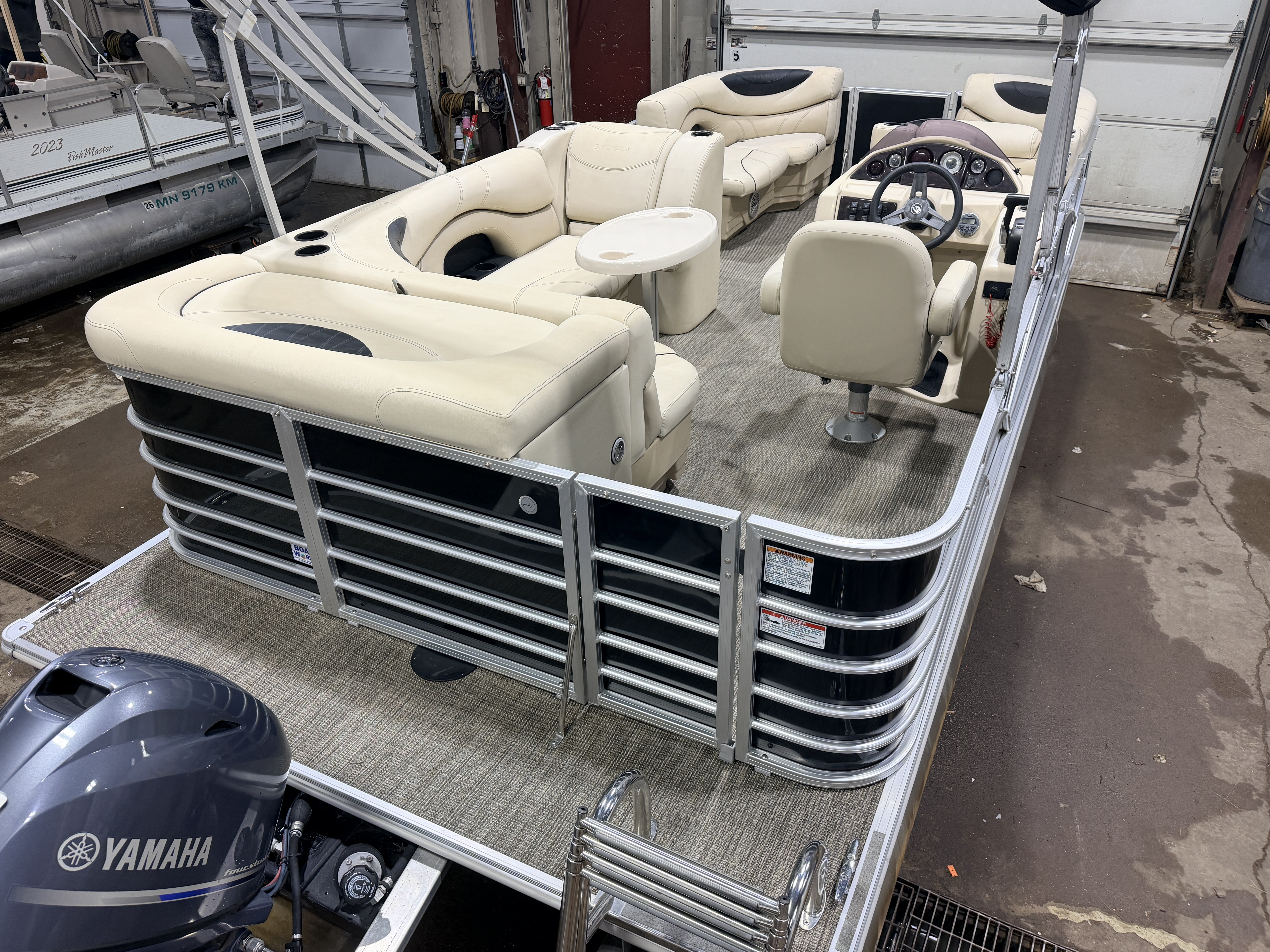 Used 2019 Sylvan Mirage 820 Cruise & 50HP Yamaha 4Stroke