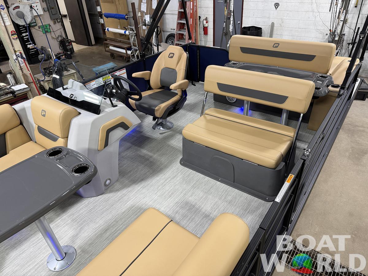 2027 Princecraft Vectra 21 RL Swingback Dinette $35495