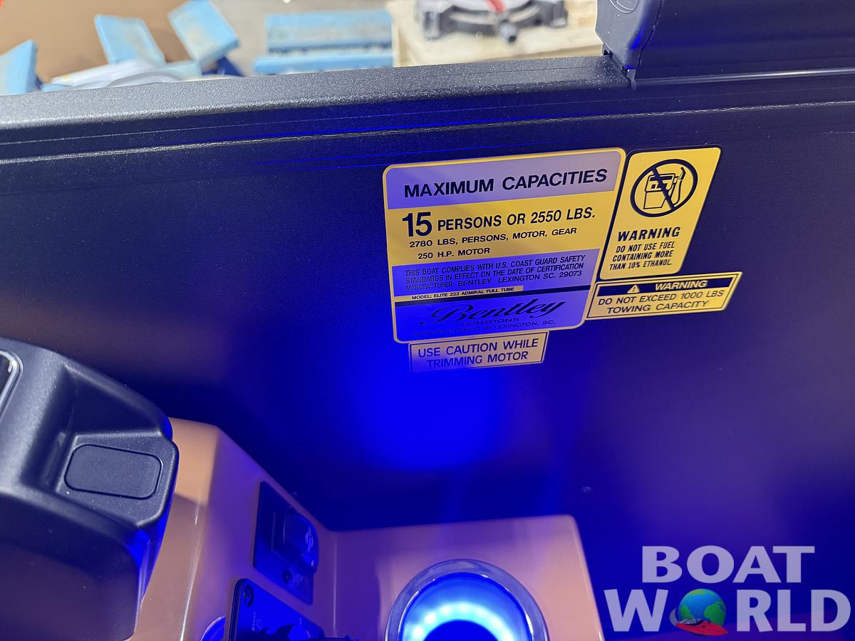 2026 Bentley Pontoons Elite 223 Admiral Quad Lounge Tritoon
