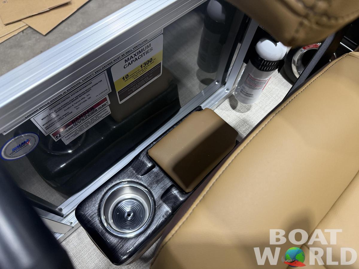 2026 Tahoe Pontoons Sport 2180 Quad Lounge