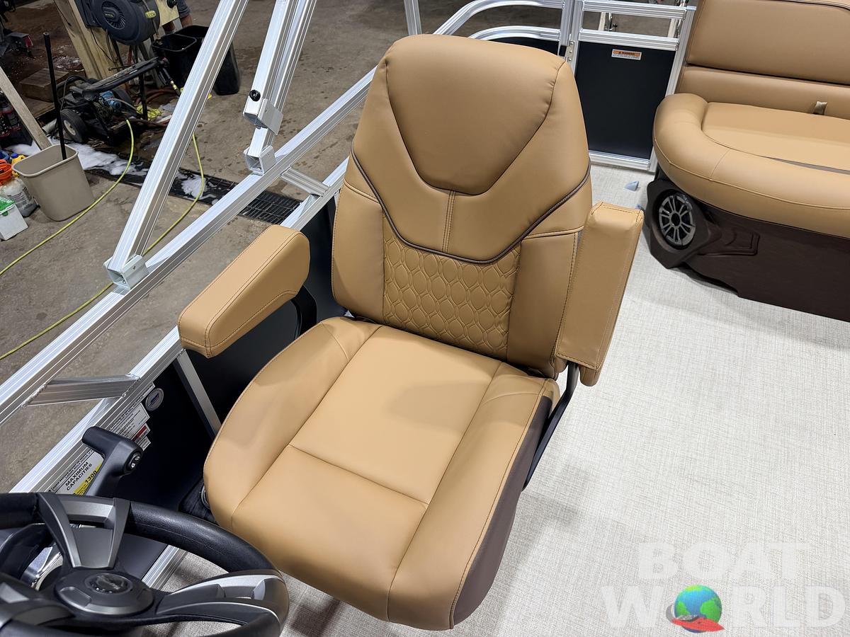 2027 Tahoe Sport 2180 Cruise & 4-Stroke $30995
