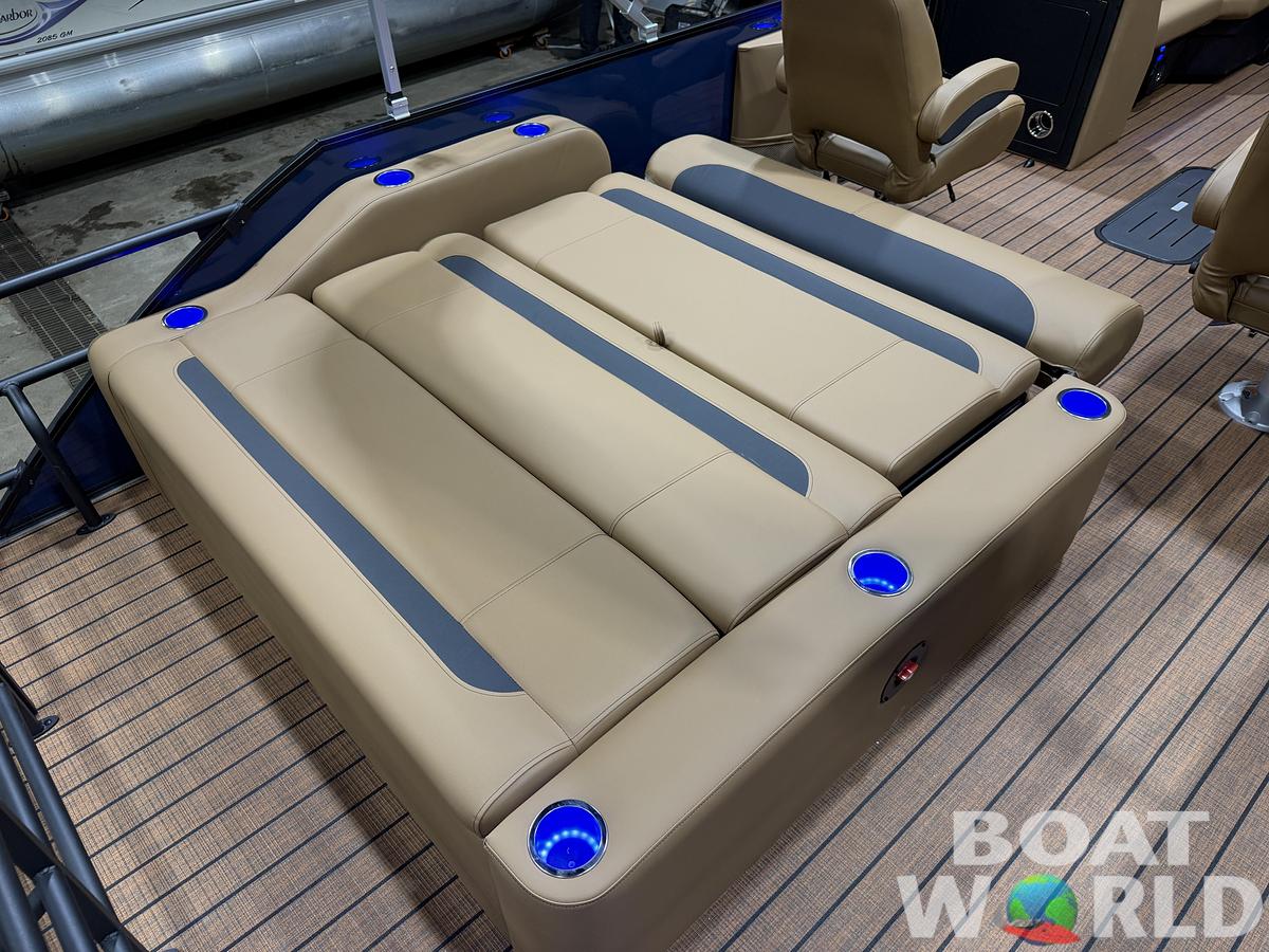 2026 Bentley Legacy 223 Swingback Tritoon $52995