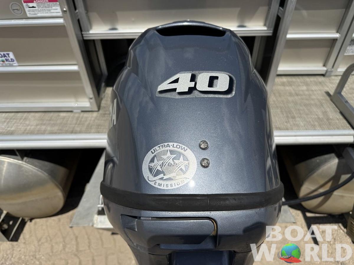 Used 2016 Sylvan 820 4-PT Pontoon