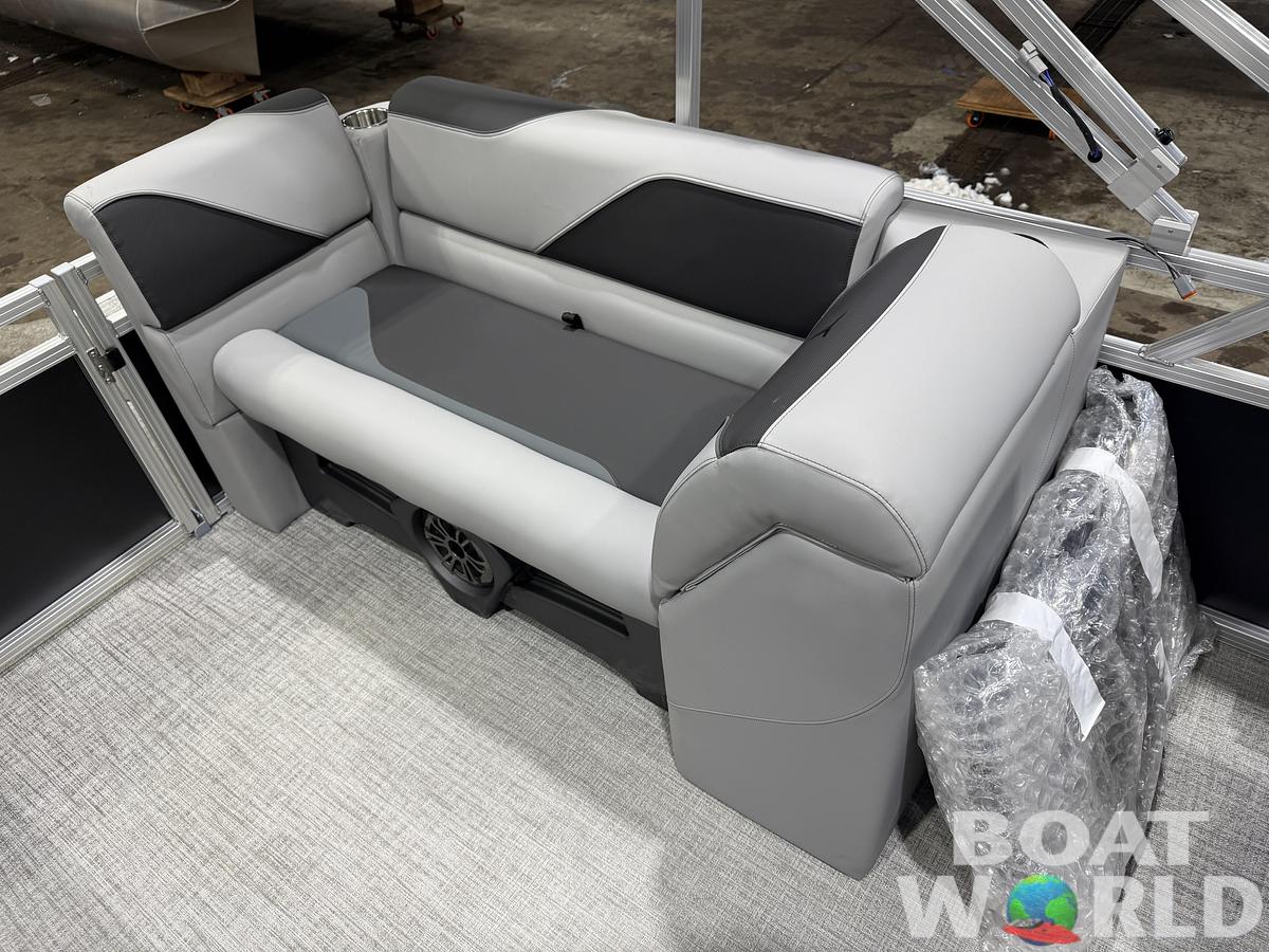 2026 Tahoe Pontoons Sport 2180 Quad Lounge