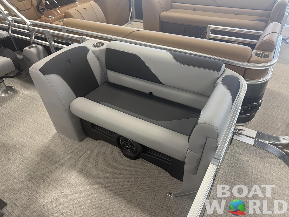 2027 Tahoe Sport VRB 2180 Swingback & 4-Stroke $33995