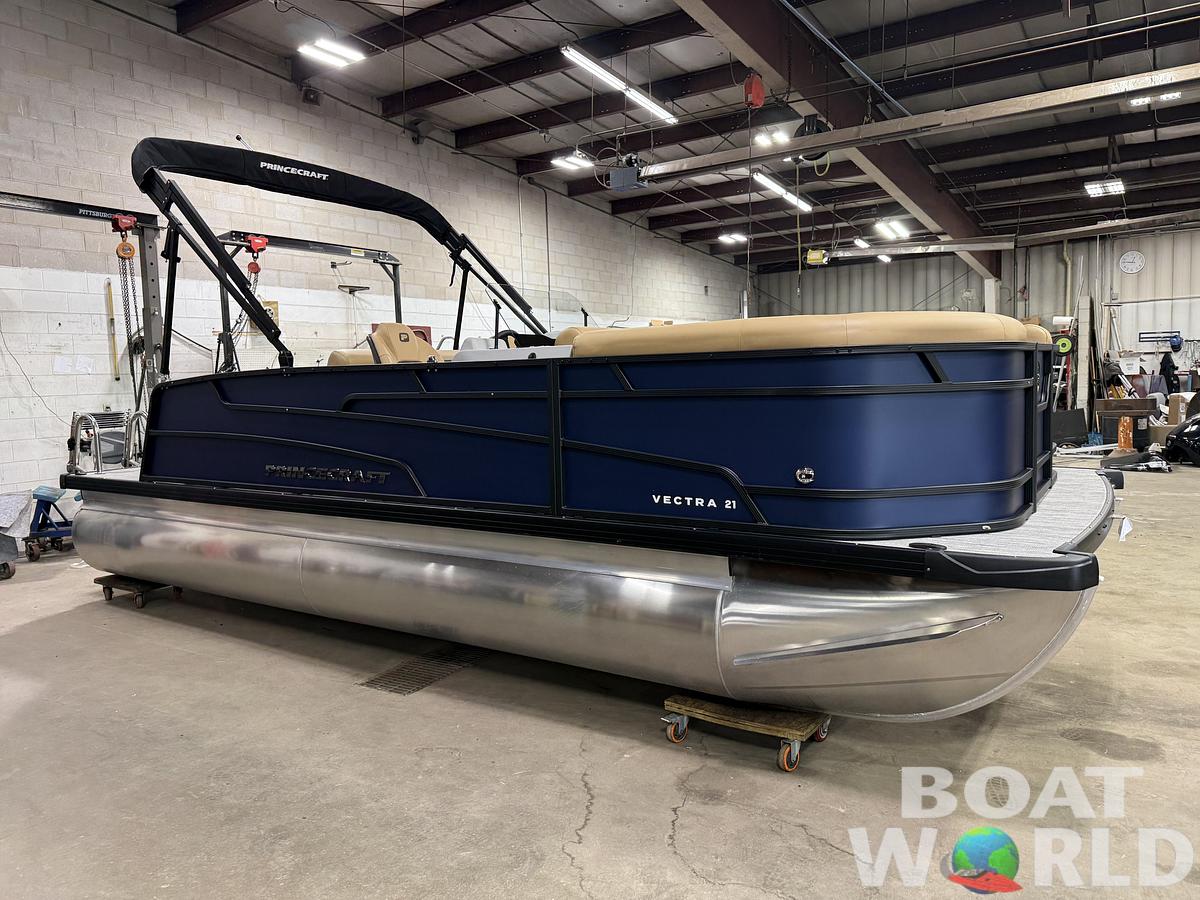 2027 Princecraft Vectra 21 RL Swingback Dinette $35495
