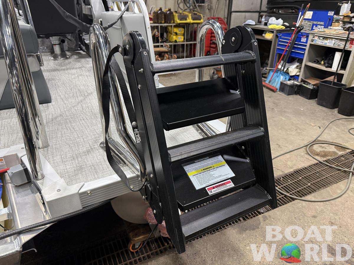 2026 Tahoe Pontoons LTZ 1985 Cruise Rear Bench (CRB) 