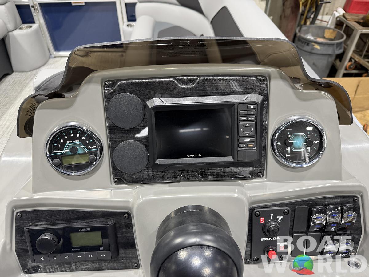 2026 Tahoe Sport VRB 2385 Swingback & 4-Stroke $34995