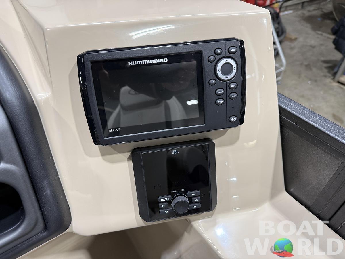 2026 Bentley Pontoons Legacy 220 Swingback 