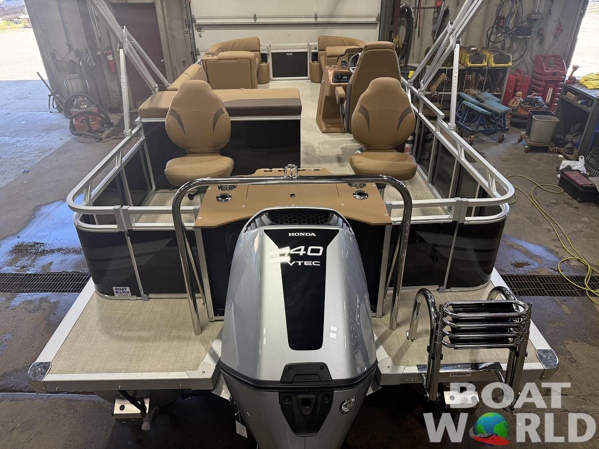 2027 Tahoe Sport Rear Fish 2385 & 4-Stroke $39995