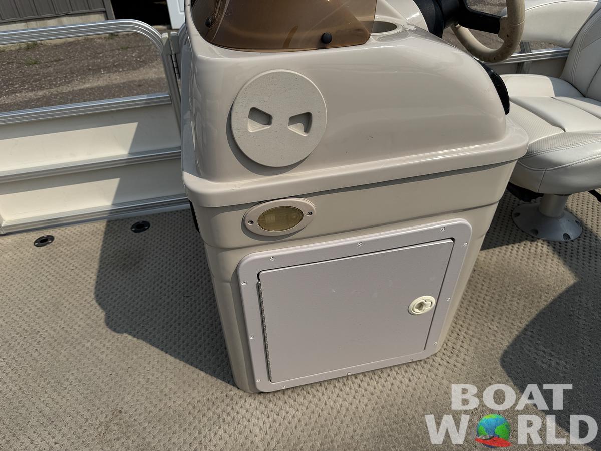 Used 2006 Smokercraft SunChaser 820 Pontoon