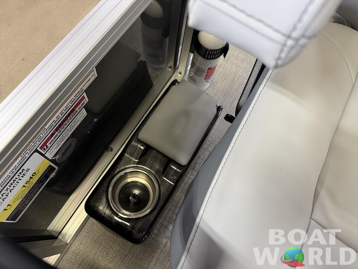 2026 Tahoe Pontoons Sport 2385 Swingback (VRB) & Honda 4-Stroke EFI