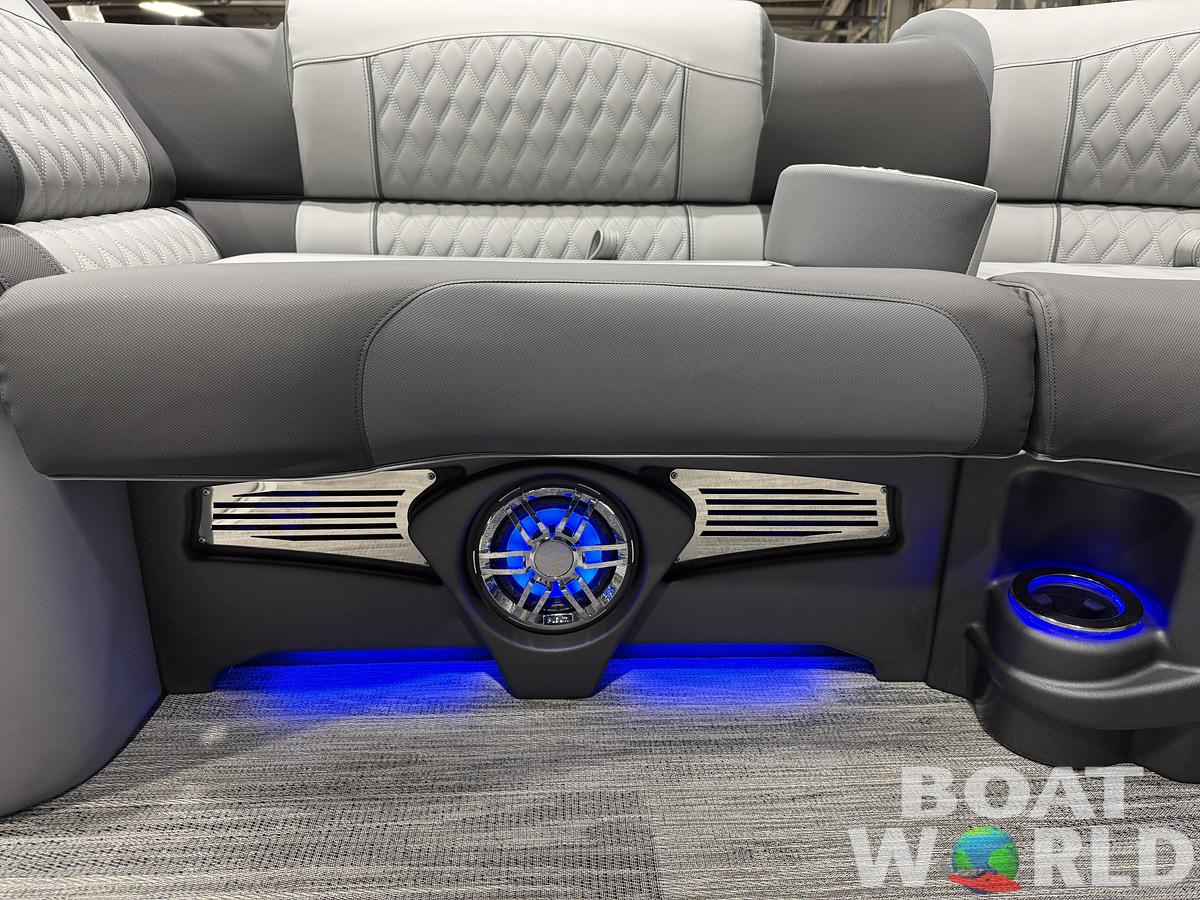 2026 Tahoe Pontoons Cascade 2385 Swingback (VRB) Tritoon