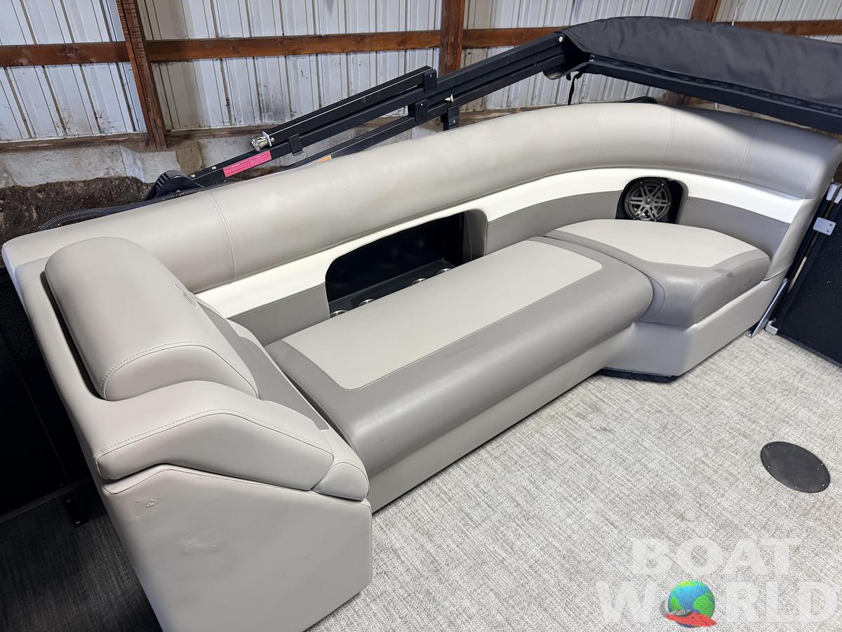 Used 2024 Premier 250 SunSation PTX Tritoon & 300HP Suzuki -$69,995