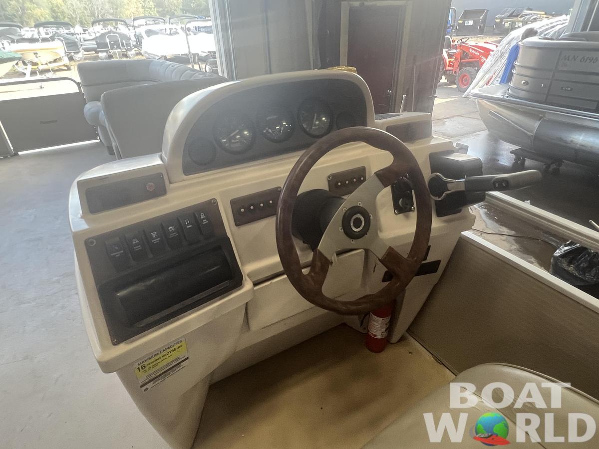 Used 2001 San Pan 2500 & 80HP Yamaha 4Stroke -$8,995