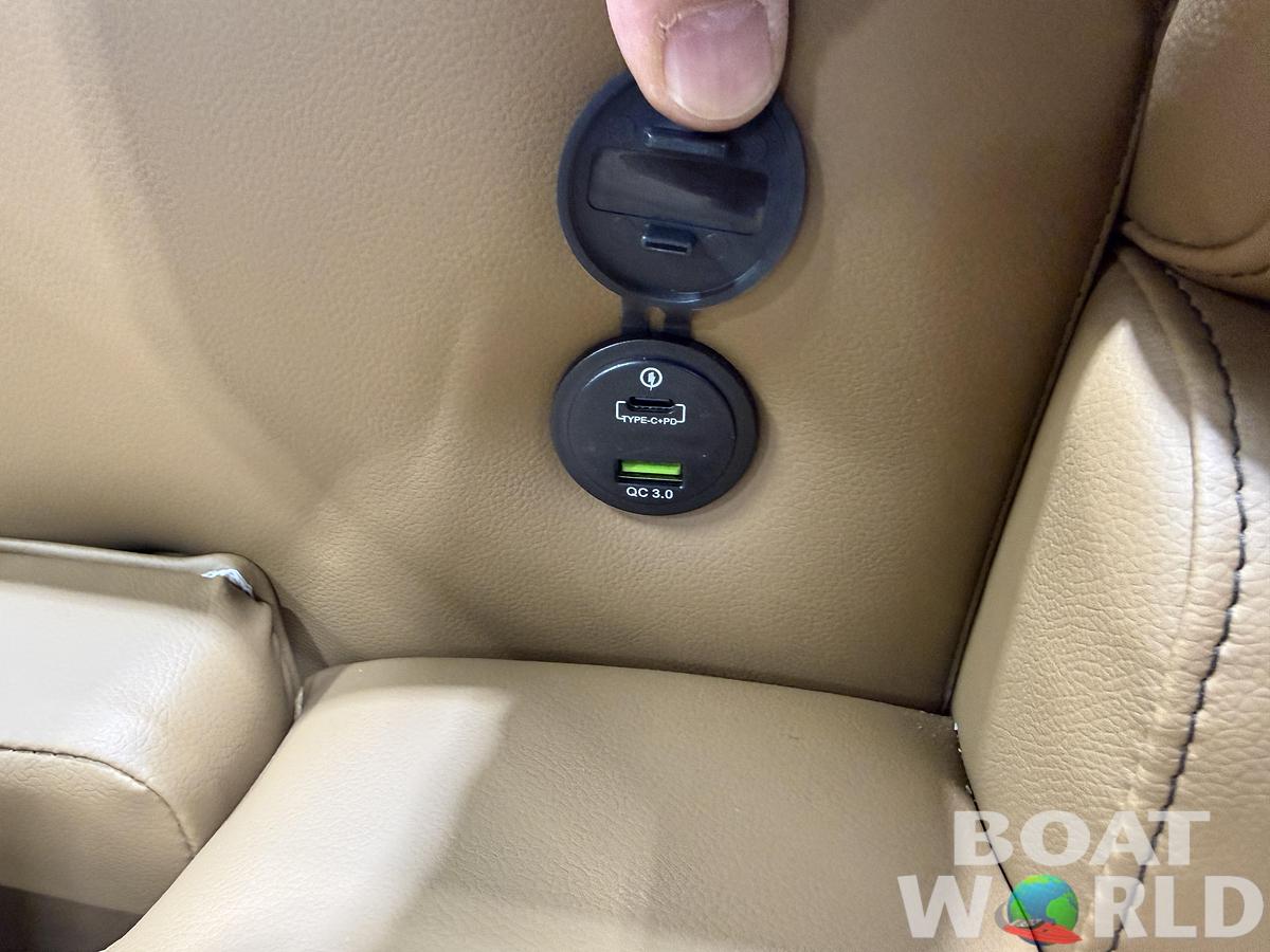 2026 Tahoe Pontoons Sport 2385 Swingback (VRB) Tritoon