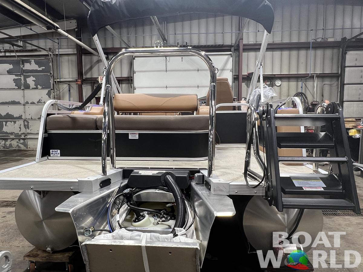 2026 Tahoe Pontoons LTZ 2385 Entertainer Tritoon