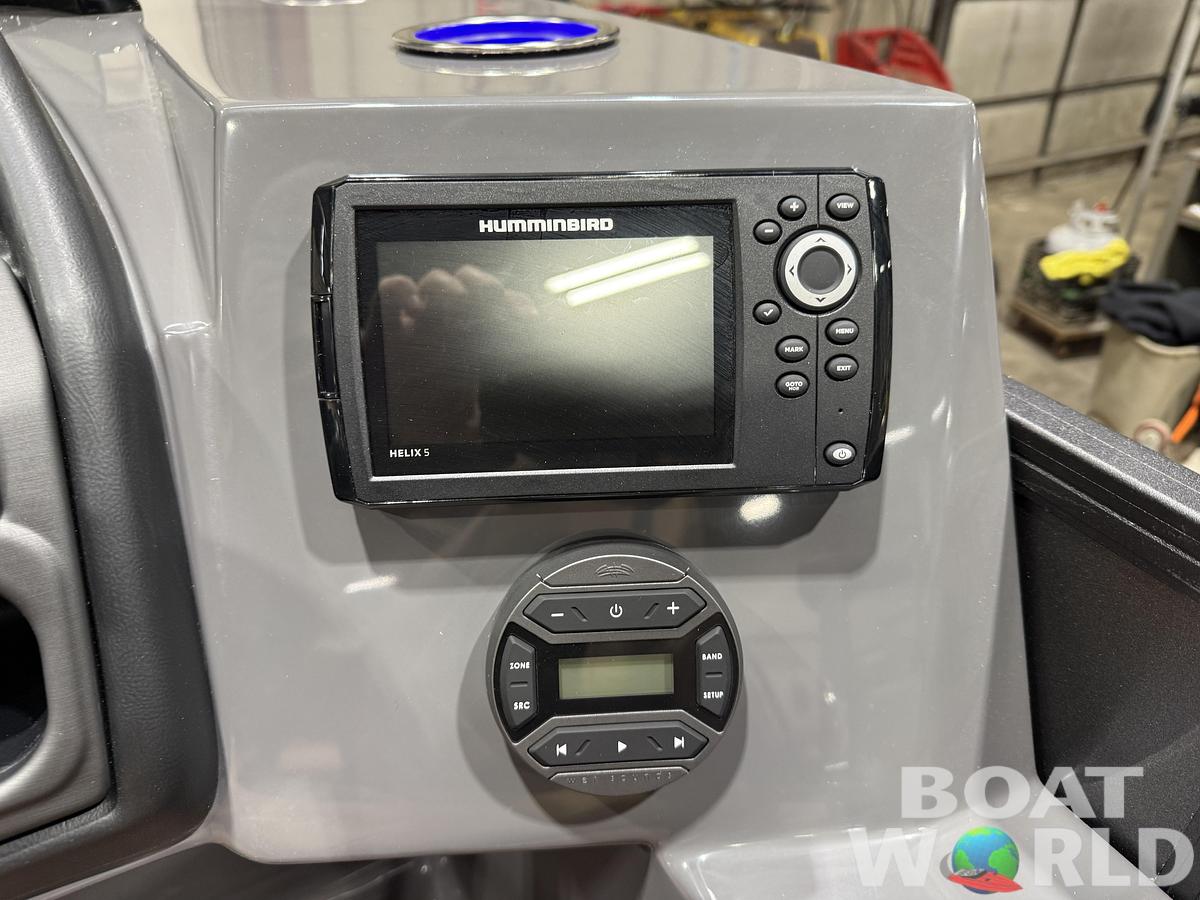 2027 Bentley Legacy 220 Swingback Pontoon & 4-Stroke Outboard $44995