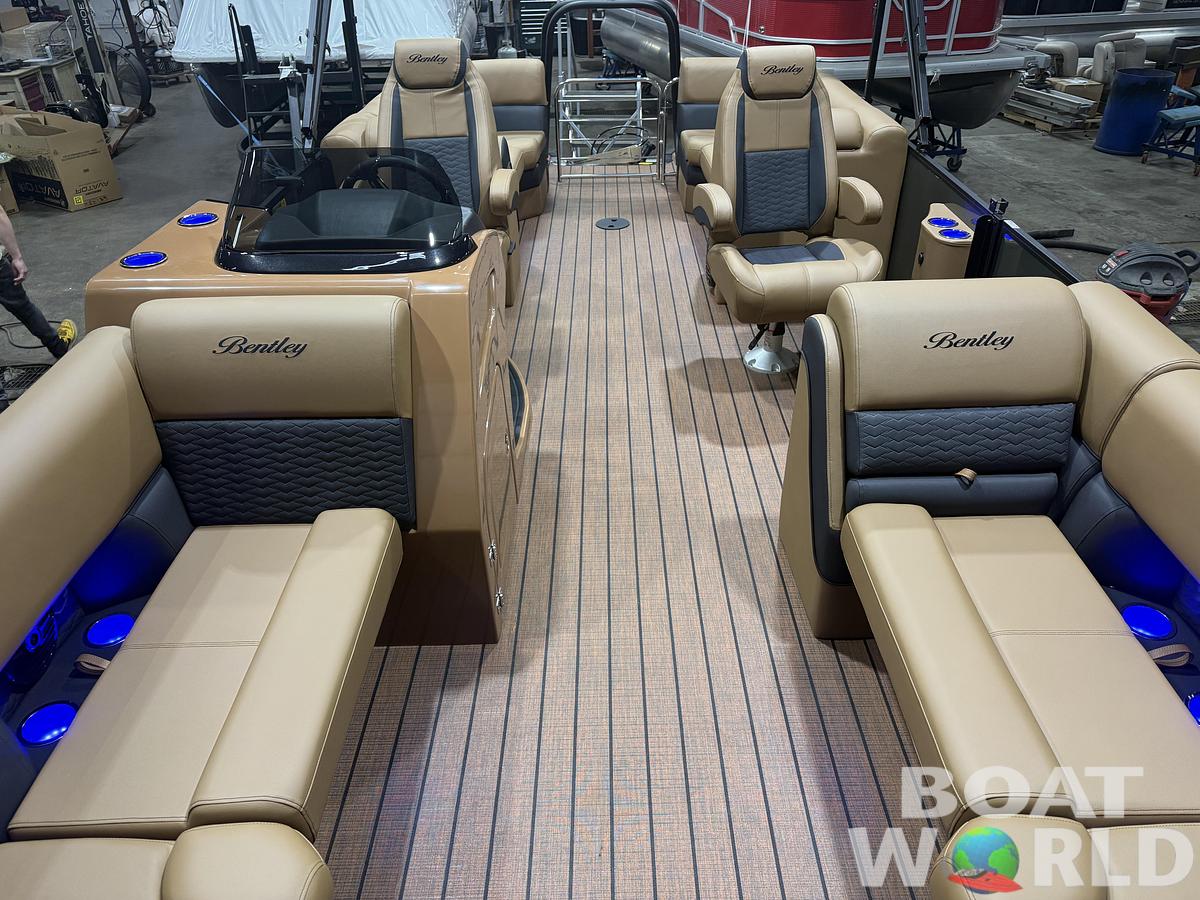 2026 Bentley Pontoons Elite 223 Admiral Quad Lounge Tritoon