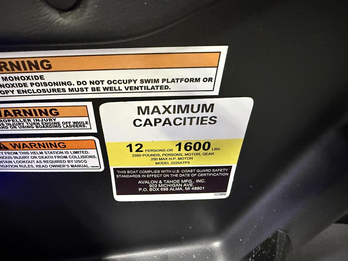 2025 Tahoe Pontoons Cascade 2385 Quad Lounge Shift SS Tritoon & Honda 225HP Outboard