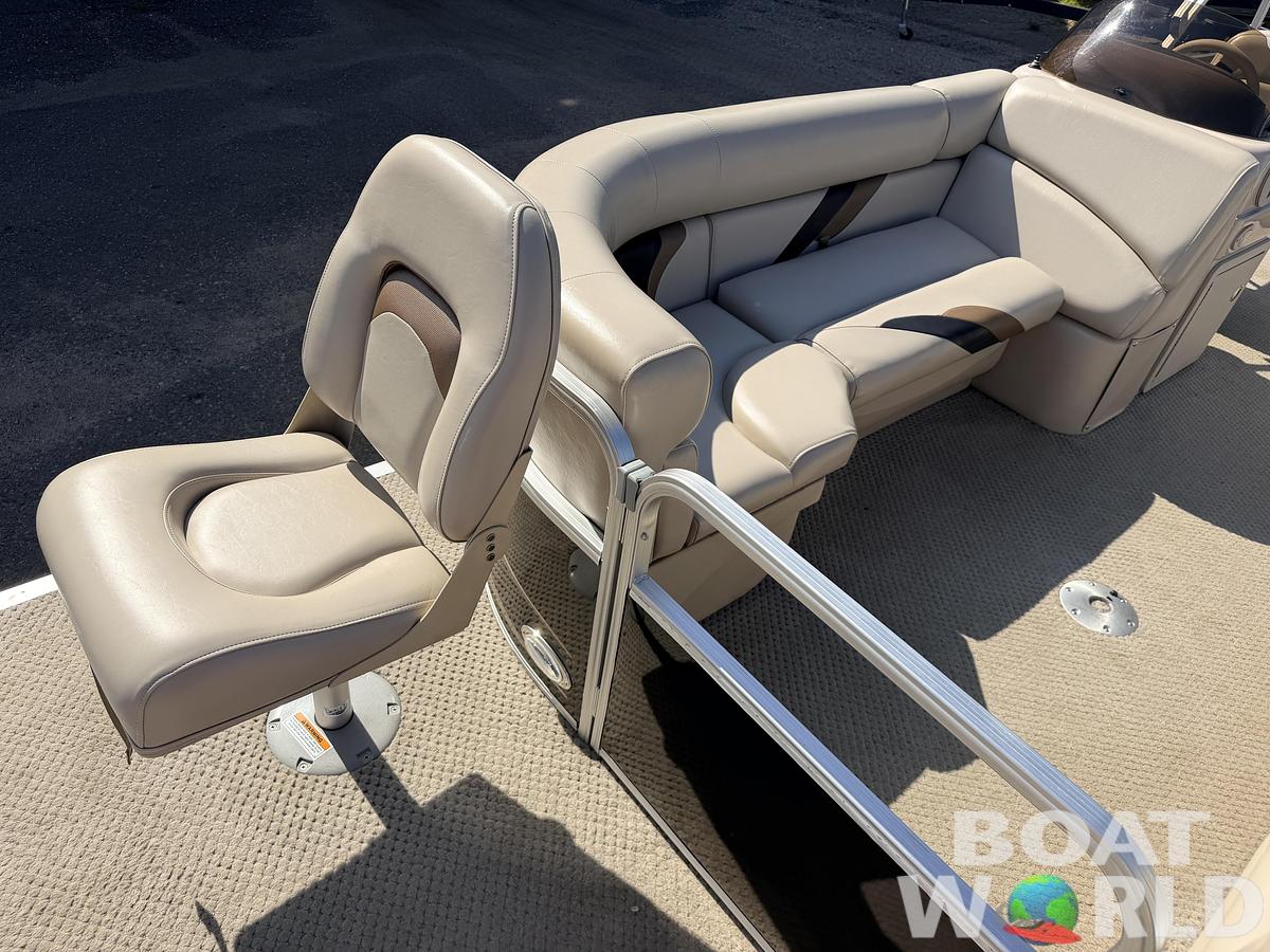 Used 2012 SunChaser 22 Fish 'N Cruise & 50HP Yamaha 4Stroke -$17,995