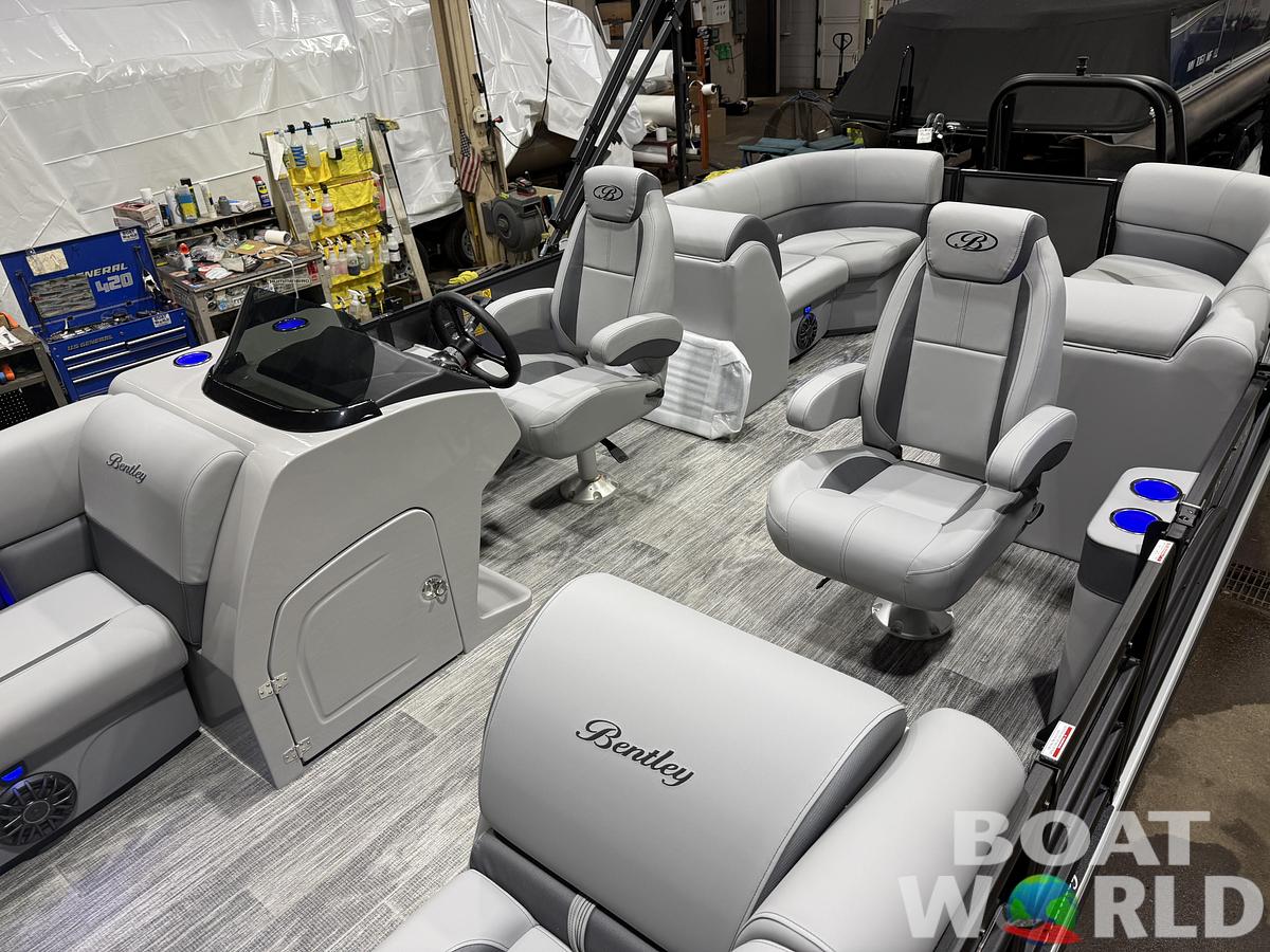 2027 Bentley Legacy 220 Navigator Quad Lounge Pontoon $41995