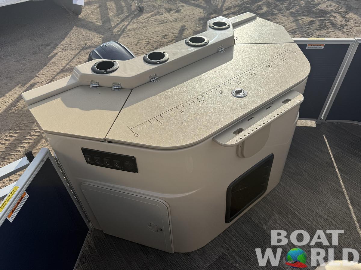 Used 2022 Sweetwater 21' Quad Fish Pontoon
