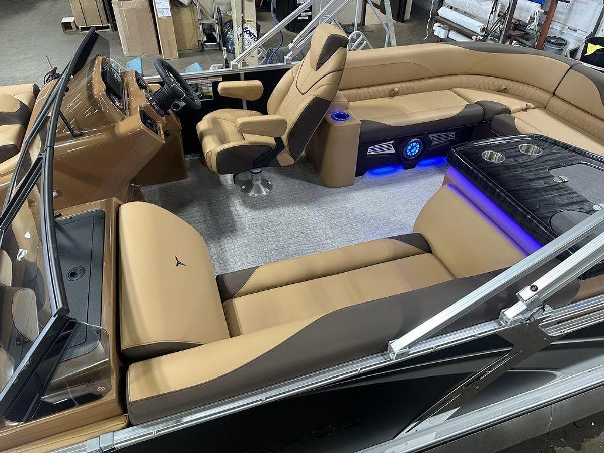 2025 Tahoe Pontoons LTZ 2385 Elite Cruise Windshield Tritoon & Honda 4-Stroke EFI