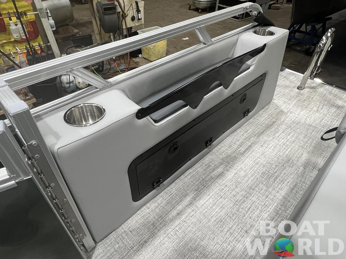 2026 Tahoe Pontoons Sport 2180 Swingback (VRB) 