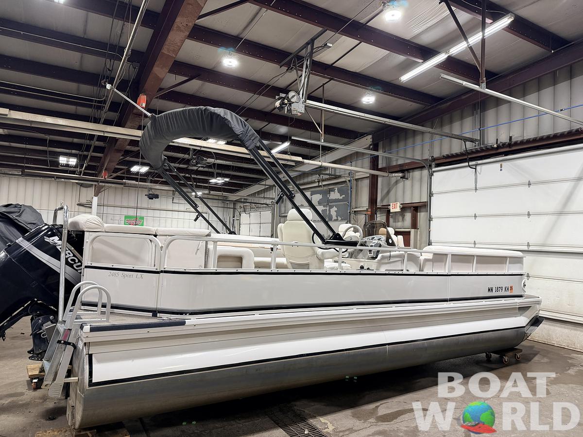 Used 2006 Crestliner 2485 Sport LX Pontoon