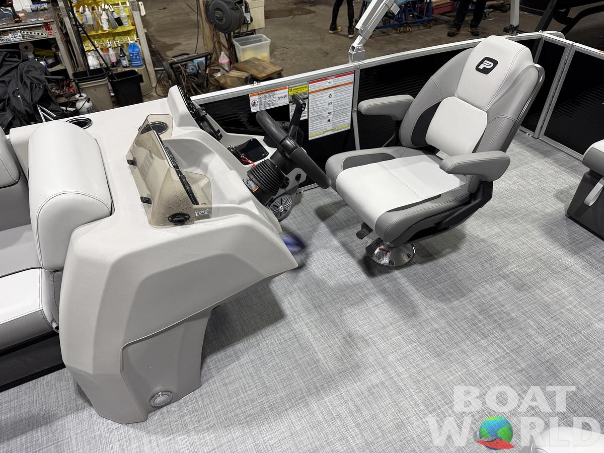 2025 Princecraft 23' Swingback & 150HP 