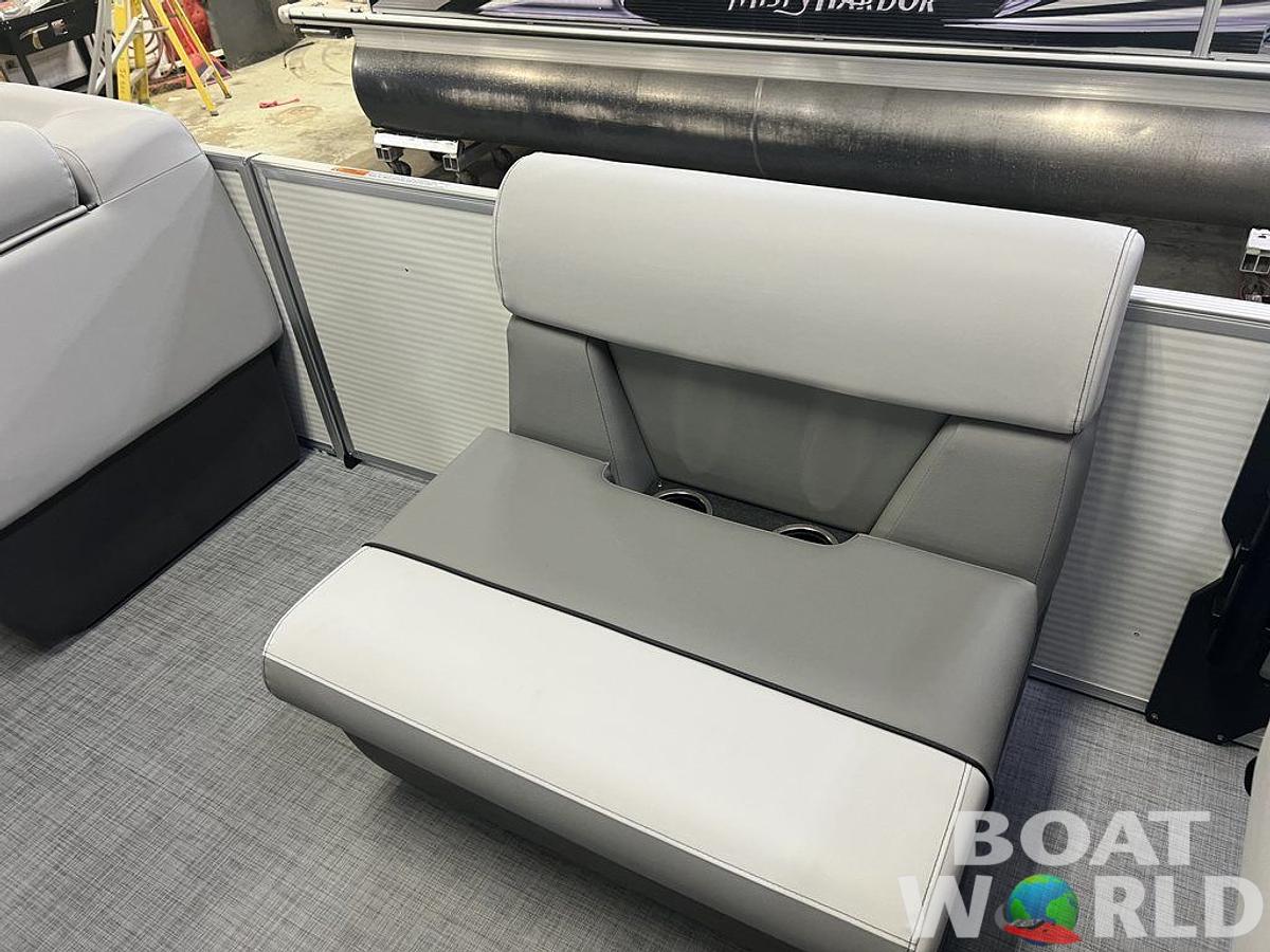 2025 Princecraft 21 Sportfisher 2-S Pontoon & Mercury 4-Stroke EFI