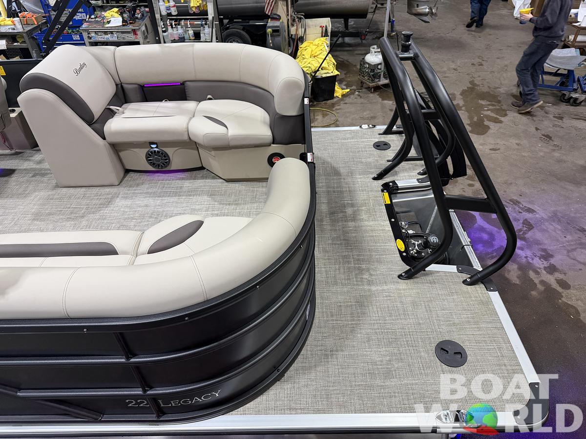 2027 Bentley Legacy 220 Navigator Quad Lounge Pontoon $42995