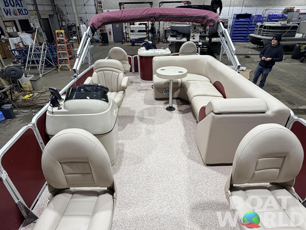 Used 2016 Weeres 200 Allure Fish Pontoon