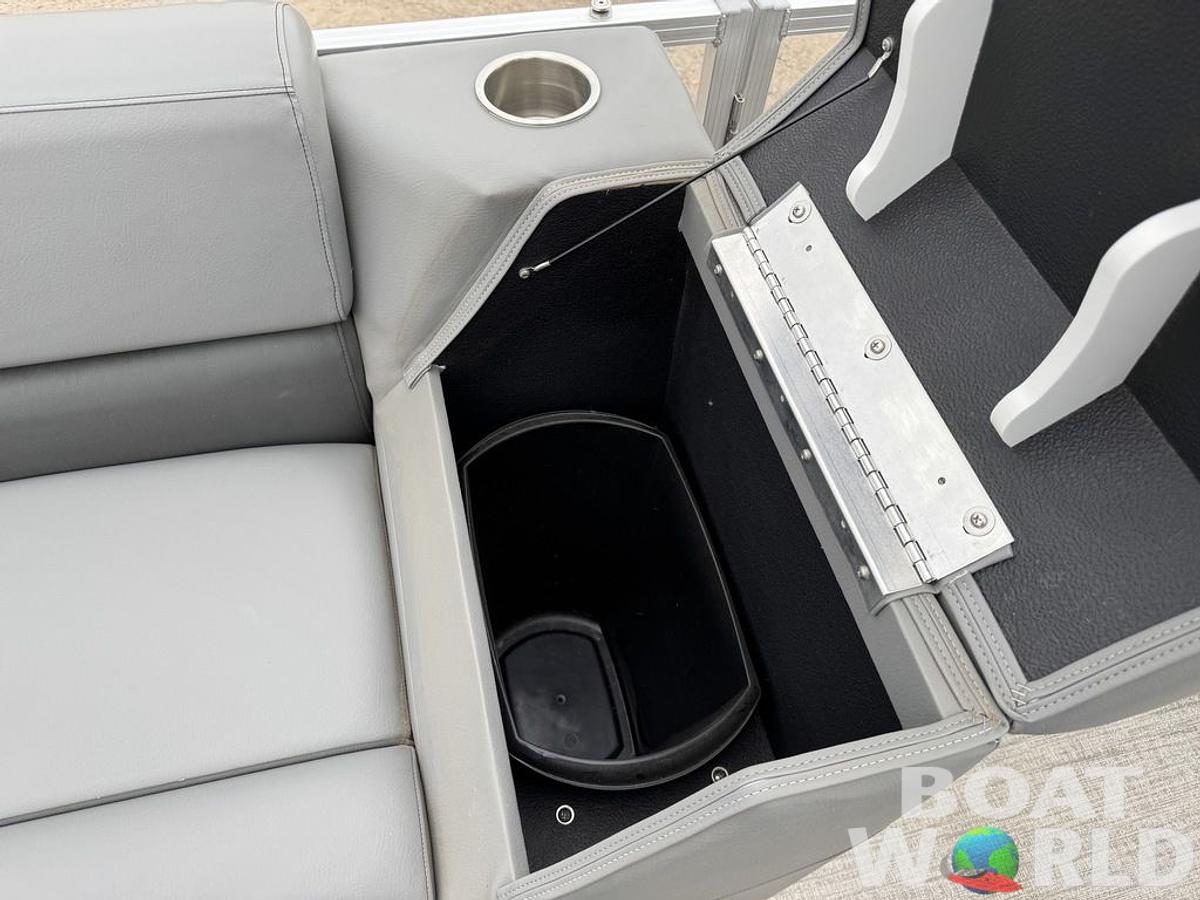 Used 2021 Tahoe Pontoons SLT 18' Quad Lounge & Honda 60HP 4-Stroke EFI