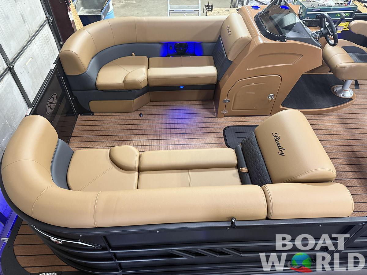2026 Bentley Pontoons Elite 223 Swingback Tritoon